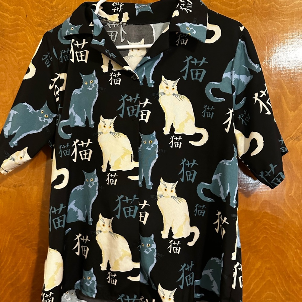 SHEIN Cat Print Button Down Shirt - Black and Blue
